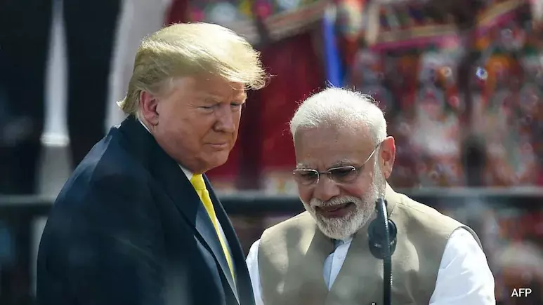 PM मोदी ने राष्ट्रपति ट्रंप से की बात, पुतिन के दौरे के बाद दोनों देशों के बीच अहम बातचीत PM मोदी ने राष्ट्रपति ट्रंप से की बात, पुतिन के दौरे के बाद दोनों देशों के बीच अहम बातचीत