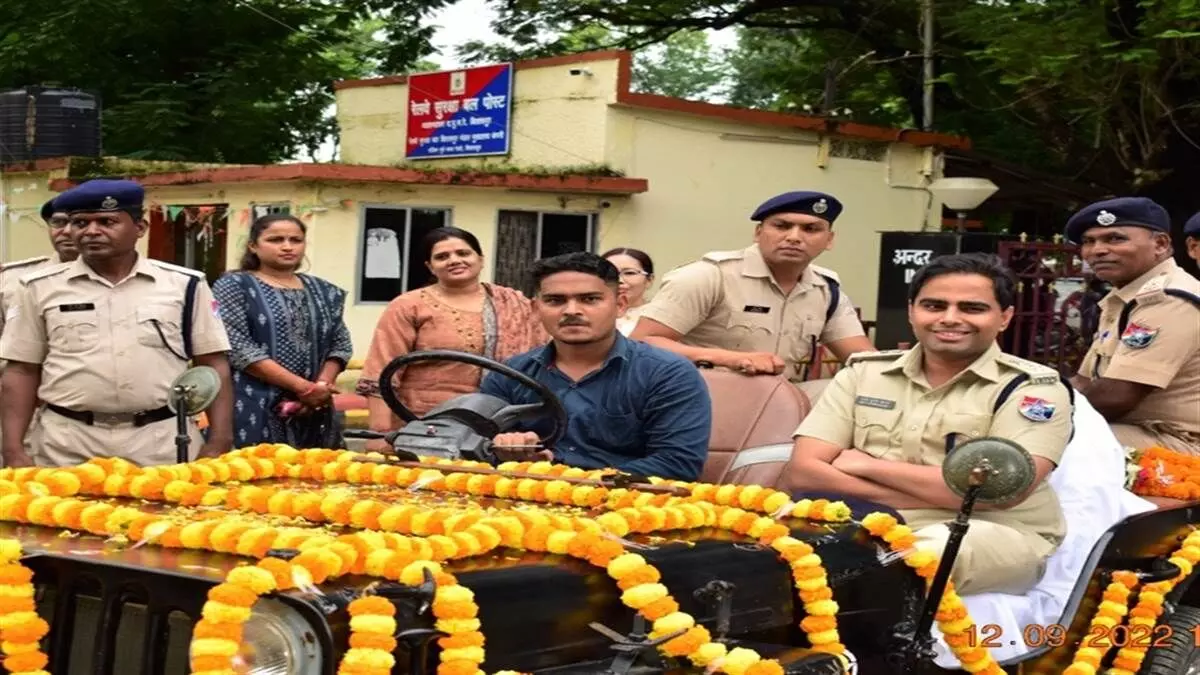 चंदौली:DDU जंक्शन की सुरक्षा कमान दिनेश सिंह तोमर के हाथ...