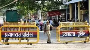 प्रयागराज में अपराधियों पर अब तक का सबसे बड़ा शिकंजा, पुलिस ने बदला गैंगवार का पूरा नक्शा — टॉप–10 की नई लिस्ट तैयार, कई गैंग बेनकाब होने की कगार पर प्रयागराज में अपराधियों पर अब तक का सबसे बड़ा शिकंजा, पुलिस ने बदला गैंगवार का पूरा नक्शा — टॉप–10 की नई लिस्ट तैयार, कई गैंग बेनकाब होने की कगार पर