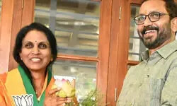 कौन हैं BJP की श्रीलेखा, जिन्होंने केरल निकाय चुनाव में ढहाया लेफ्ट का गढ़, अब मेयर की रेस में कौन हैं BJP की श्रीलेखा, जिन्होंने केरल निकाय चुनाव में ढहाया लेफ्ट का गढ़, अब मेयर की रेस में