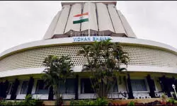 महाराष्ट्र विधानसभा शीतकालीन सत्र में स्वास्थ्य संकट -नागपुर में 2 मंत्री, 10 विधायक और 1,355 अधिकारी-कर्मचारी अस्वस्थ, प्रशासन अलर्ट महाराष्ट्र विधानसभा शीतकालीन सत्र में स्वास्थ्य संकट -नागपुर में 2 मंत्री, 10 विधायक और 1,355 अधिकारी-कर्मचारी अस्वस्थ, प्रशासन अलर्ट