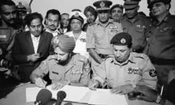 विजय दिवस 2025 : 1971 की ऐतिहासिक जीत को नमन, भारतीय सेना के शौर्य और बलिदान को कृतज्ञ राष्ट्र का सलाम विजय दिवस 2025 : 1971 की ऐतिहासिक जीत को नमन, भारतीय सेना के शौर्य और बलिदान को कृतज्ञ राष्ट्र का सलाम