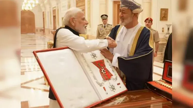 पीएम मोदी को ओमान ने अपने सर्वोच्च सम्मान से किया सम्मानित पीएम मोदी को ओमान ने अपने सर्वोच्च सम्मान से किया सम्मानित