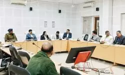 मंडलायुक्त की अध्यक्षता में हुई मासिक मंडलीय समीक्षा बैठक मंडलायुक्त की अध्यक्षता में हुई मासिक मंडलीय समीक्षा बैठक