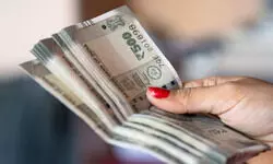 पीएफ की सैलरी लिमिट 25–30 हजार करने की तैयारी, कर्मचारियों और कंपनियों दोनों पर पड़ेगा बड़ा असर