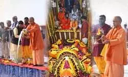 प्रयागराज | माघ मेले की तैयारियों का सीएम योगी ने गहन निरीक्षण किया, संगम स्नान व गंगा पूजन कर दिए सख्त निर्देश