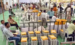 BMC चुनाव में इतिहास रचने की ओर BJP, ठाकरे बंधुओं को लगा झटका