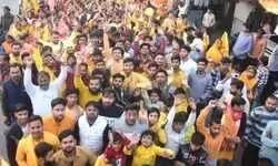 भक्ति और उल्लास में डूबा गिलौला-खाटू श्याम मूर्ति स्थापना को लेकर निकली भव्य कलश यात्रा