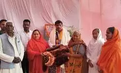 रामनगरी अयोध्या में समाजसेवी संस्था ने किया हजारों जरूरतमंदों को कंबल वितरण