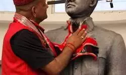 नेहरू व नेताजी पर झूठ न बोलें सुधांशु - दीपक नेहरू व नेताजी पर झूठ न बोलें सुधांशु - दीपक