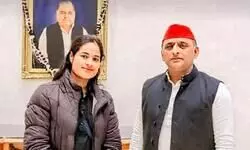 सोशल मीडिया पर अपने ठेठ देसी अंदाज़ और बेबाक शैली से मशहूर हुई प्रियंका यादव अब राजनीति में