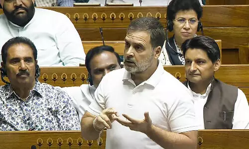 संसद में राहुल गांधी के बयान पर सियासी घमासान, रिकॉर्ड से आपत्तिजनक शब्द हटाए गए