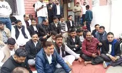 सोशल मीडिया पर आपत्तिजनक पोस्ट को लेकर FIR की मांग, हसनगंज थाने में दिया गया प्रार्थना पत्र