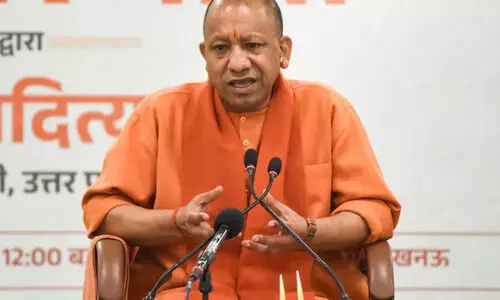 यूपी में होली की 3 दिन की छुट्टी घोषित, योगी सरकार का बड़ा ऐलान, त्योहार से पहले मिलेगा वेतन