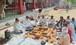 हेंवरा कोठी में समाजसेवी शिवराम सिंह यादव की पुण्यतिथि पर हवन, बड़ी संख्या में लोगों ने दी श्रद्धांजलि