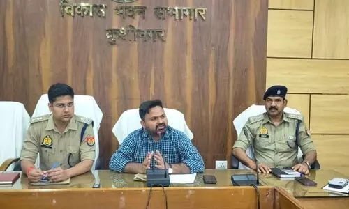 कुशीनगर- पेट्रोल, डीजल एवं एलपीजी की पर्याप्त उपलब्धता, घबराने की आवश्यकता नहीं – जिलाधिकारी