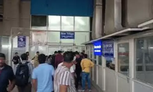 Lucknow: लोहिया अस्पताल में मरीज की मौत पर बवाल, परिजनों ने तोड़फोड़-मारपीट की