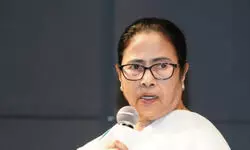 छापेमारी के दौरान सीएम का जबरदस्ती घुसना सही नहीं है, SC ने I-PAC मामले में ममता बनर्जी को लगाई फटकार छापेमारी के दौरान सीएम का जबरदस्ती घुसना सही नहीं है, SC ने I-PAC मामले में ममता बनर्जी को लगाई फटकार