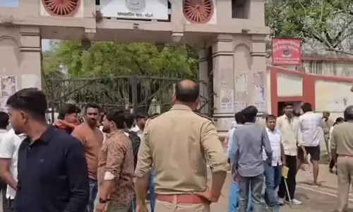 वाराणसी में छात्र की दिनदहाड़े गोली मारकर हत्या, कॉलेज परिसर में हड़कंप