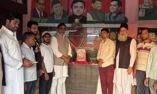 सपा कार्यकर्ताओं ने श्रद्धापूर्वक मनाई सम्राट अशोक जयंती