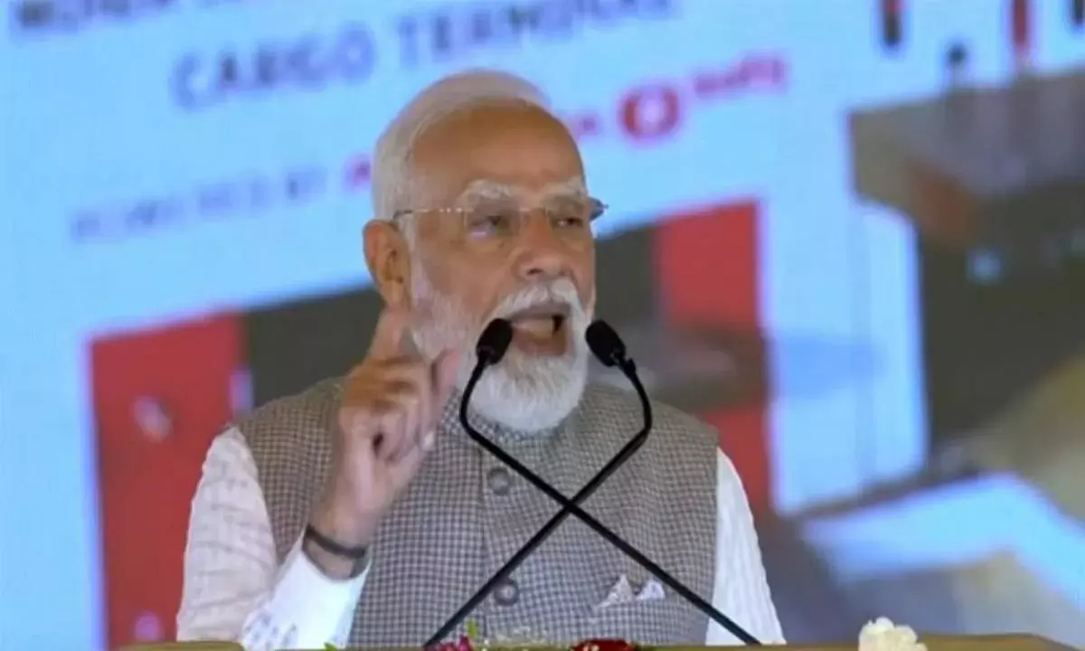 नोएडा को बना दिया था लूट का ATM, सत्ता जाने के डर से छोड़ा; जेवर एयरपोर्ट के उद्घाटन पर PM मोदी का हमला नोएडा को बना दिया था लूट का ATM, सत्ता जाने के डर से छोड़ा; जेवर एयरपोर्ट के उद्घाटन पर PM मोदी का हमला