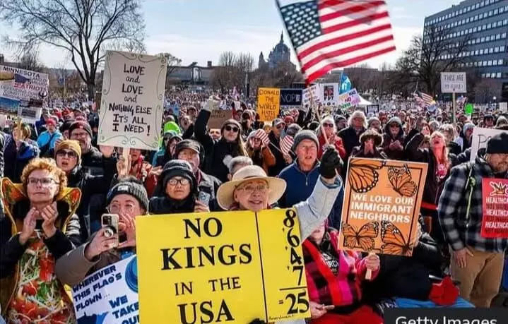 नो किंग्स-नो वार : हमले और प्रतिरोध की द्वंद्वात्मकता नो किंग्स-नो वार : हमले और प्रतिरोध की द्वंद्वात्मकता