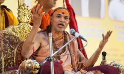 शंकराचार्य अविमुक्तेश्वरानंद बोले- जनसंख्या बढ़ाना इतना ही जरूरी है तो मोहन भागवत खुद विवाह कर लें शंकराचार्य अविमुक्तेश्वरानंद बोले- जनसंख्या बढ़ाना इतना ही जरूरी है तो मोहन भागवत खुद विवाह कर लें