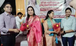 DSP और टैक्स ऑफिसर बनने वाली ननद-भाभी पहुंचीं पैतृक गांव, जौनपुर में भव्य तरीके से हुआ स्वागत