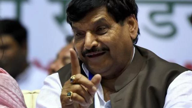 पार्टी के केंद्रीय नेतृत्व में कुछ लोग कलंकी हैं जिनकी वजह से पार्टी कलंकित हो रही, अखिलेश चाहें तो वार्ता के लिए तैयार