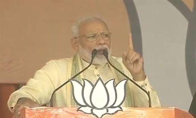 बलिया : पीएम मोदी ने कहा-मैं पीढ़ी दर पीढ़ी चली आ रही दयनीय स्थिति को बदलूंगा, महाविलावटियों को खुली चुनौती