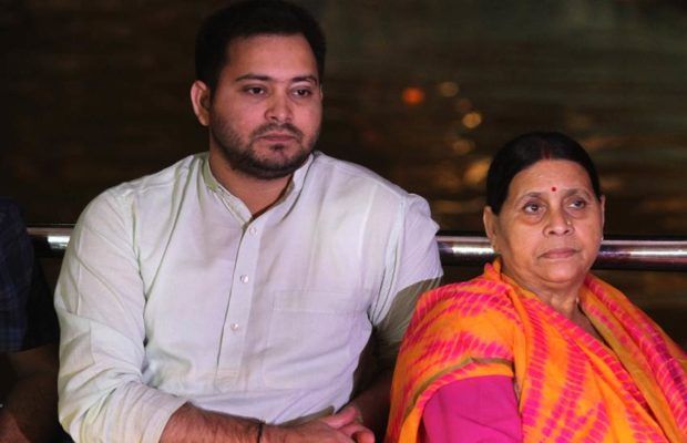 नीतीश कुमार कल मांग सकते हैं लालू के डिप्टी सीएम बेटे का इस्तीफ़ा नीतीश कुमार कल मांग सकते हैं लालू के डिप्टी सीएम बेटे का इस्तीफ़ा