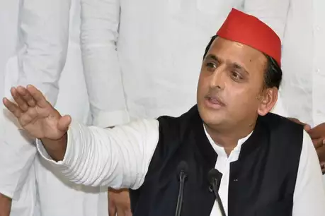 अखिलेश ने बीजेपी को बताया महिला विरोधी, माफी मांगने की दी सलाह