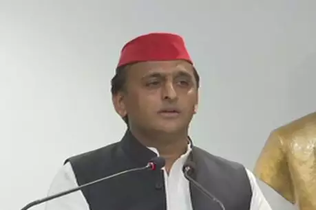 हमने समाजवादी पूर्वांचल एक्सप्रेस का नाम दिया, लेकिन सरकार ने समाजवादी नाम हटा दिया : अखिलेश यादव
