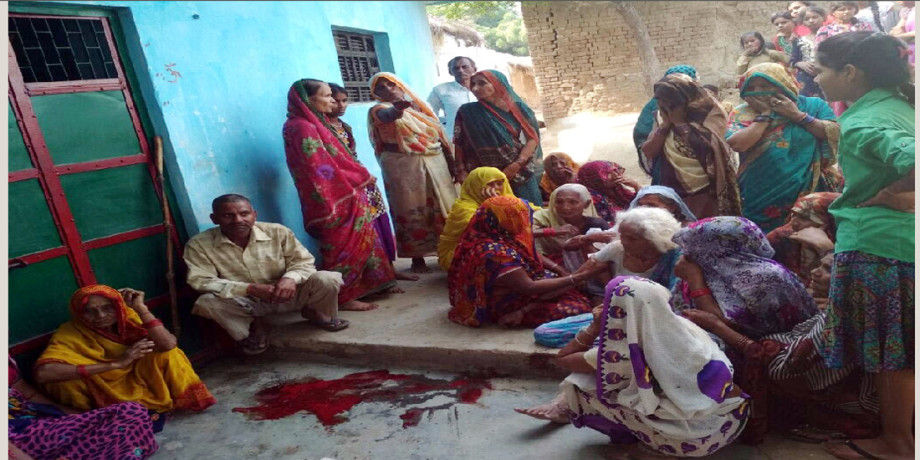 भतीजे को गोलियों से भूना, राइफल ले के फैलाता रहा दहशत भतीजे को गोलियों से भूना, राइफल ले के फैलाता रहा दहशत