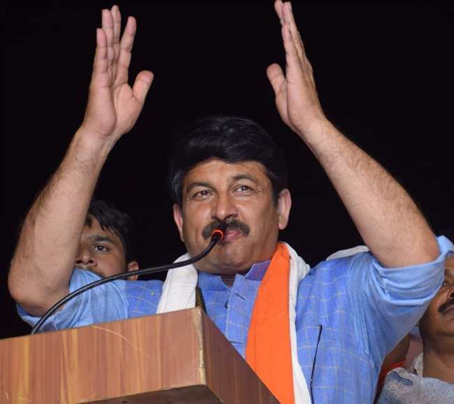 बुआ-बबुआ मलाई चाहते हैं और मोदी देश की भलाई : मनोज तिवारी