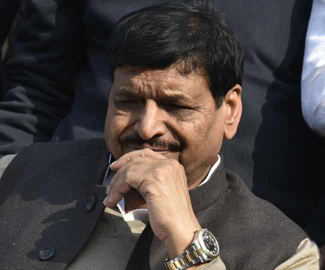 समाजवादी पार्टी में विलय नहीं गठजोड़ हो सकता है: शिवपाल यादव समाजवादी पार्टी में विलय नहीं गठजोड़ हो सकता है: शिवपाल यादव