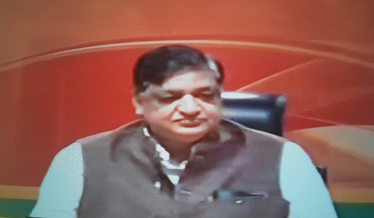 नरेश अग्रवाल बीजेपी में शामिल, एसपी छोड़ थामा बीजेपी का दामन