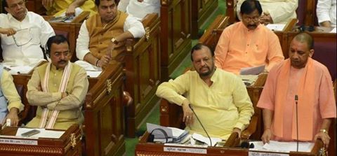 क्या विधान परिषद के रास्ते ही सदन में जाएंगे योगी और केशव