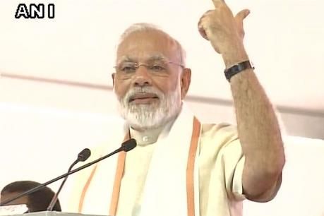 गौ भक्ति के नाम पर किसी की जान लेना स्वीकार नहीं: पीएम मोदी गौ भक्ति के नाम पर किसी की जान लेना स्वीकार नहीं: पीएम मोदी