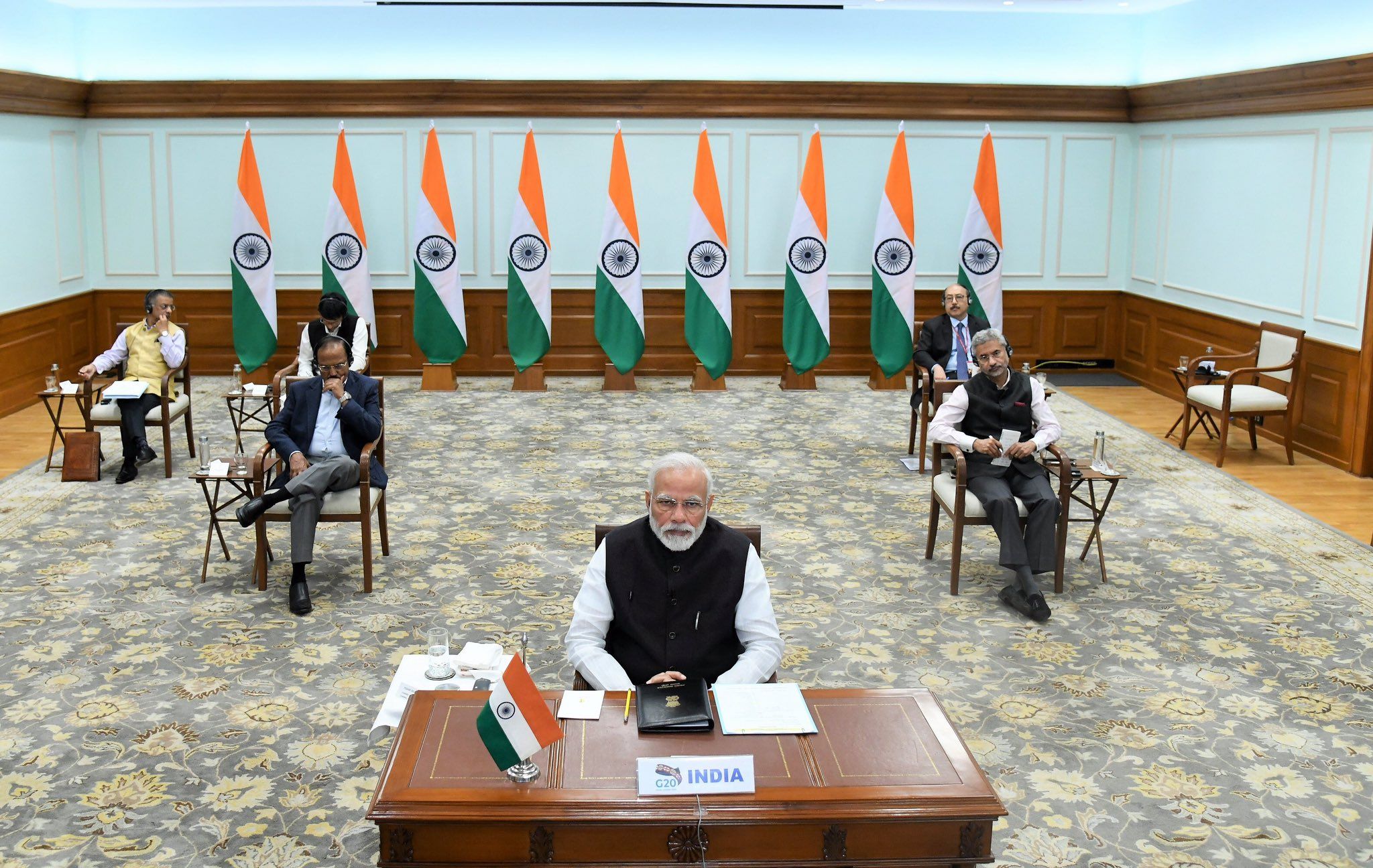जी20 शिखर सम्मेलन: आर्थिक लक्ष्यों की बजाय मानवता पर हो ध्यान PM मोदी जी20 शिखर सम्मेलन: आर्थिक लक्ष्यों की बजाय मानवता पर हो ध्यान PM मोदी