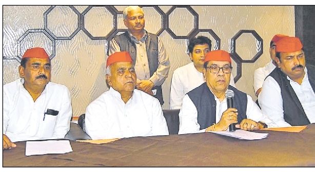 भाजपा के इशारे पर काम कर रहा आयोग : नंदा भाजपा के इशारे पर काम कर रहा आयोग : नंदा