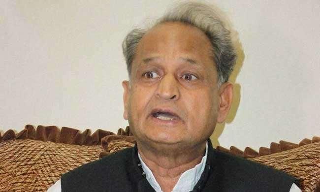 राजस्थान में बच्चों की मौत पर अशोक गहलोत बोले- यह नई बात नहीं राजस्थान में बच्चों की मौत पर अशोक गहलोत बोले- यह नई बात नहीं