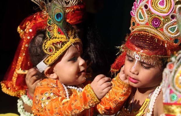 जानिए- किस मुहूर्त में करें पूजा और कब से कब तक रहेगी अष्टमी तिथि जानिए- किस मुहूर्त में करें पूजा और कब से कब तक रहेगी अष्टमी तिथि