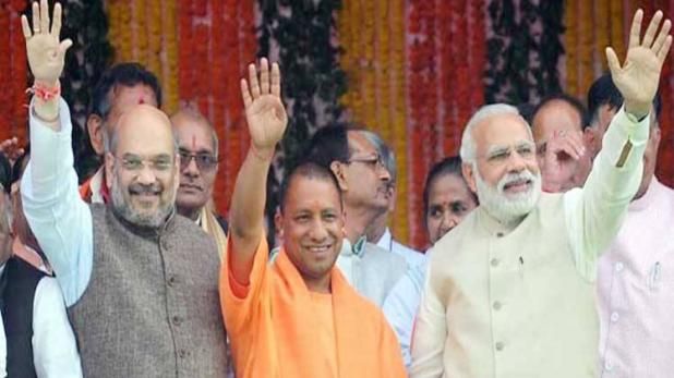 मोदी-योगी के मुरीद हुए सपा-बसपा के कई नेता, पढ़ें लखनऊ के सियासी तूफान की INSIDE स्टोरी मोदी-योगी के मुरीद हुए सपा-बसपा के कई नेता, पढ़ें लखनऊ के सियासी तूफान की INSIDE स्टोरी