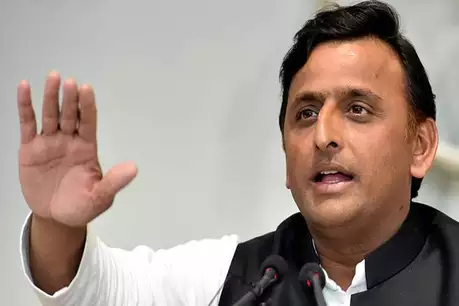 प्रधानमंत्री और मुख्यमंत्री बिना कुछ किए ही एक-दूसरे को दे रहे बधाई