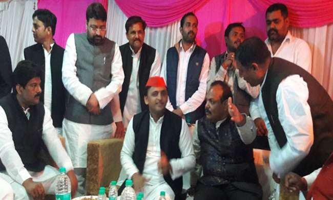 कांग्रेस को सहयोगी दलों का सम्मान करना होगा : अखिलेश यादव