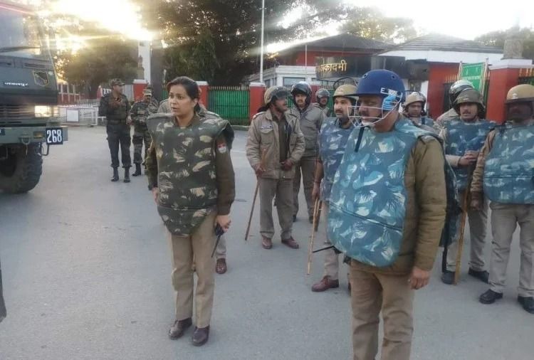 देश में आतंकी हमले की साजिश, खुफिया विभाग को मिले इनपुट, दिल्ली में बढ़ाई गई सुरक्षा