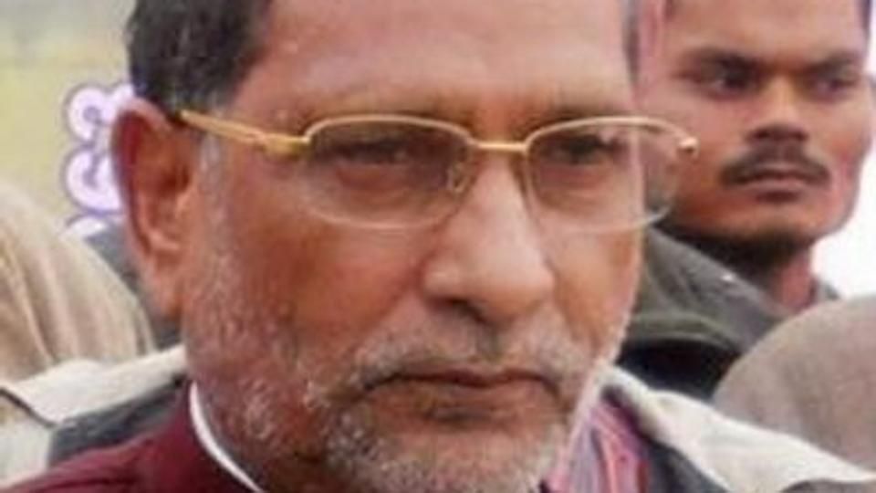 भाजपा सरकार केवल गुंडई पर आमादा,ललई यादव को पुलिस प्रशासन प्रताड़ित कर रही है -रामगोविन्द चौधरी भाजपा सरकार केवल गुंडई पर आमादा,ललई यादव को पुलिस प्रशासन प्रताड़ित कर रही है -रामगोविन्द चौधरी