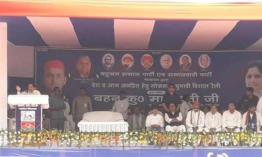 कांग्रेस की सरकार में सबसे ज्यादा रोजी रोटी के लिए यूपी से हुआ पलायन