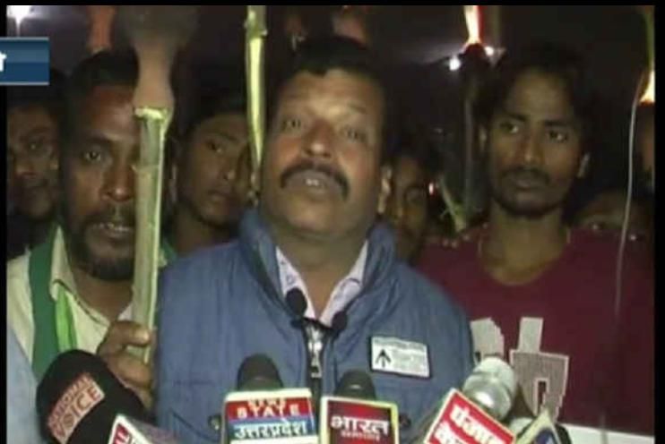 मुग़लसराय स्टेशन के नाम बदलने को लेकर रस्सा-कसी